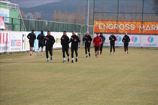 İZİN BİTTİ, KAMP BAŞLADI