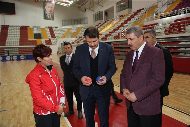 ?SİZLERİN BAŞARISI İLHAM VERİYOR?