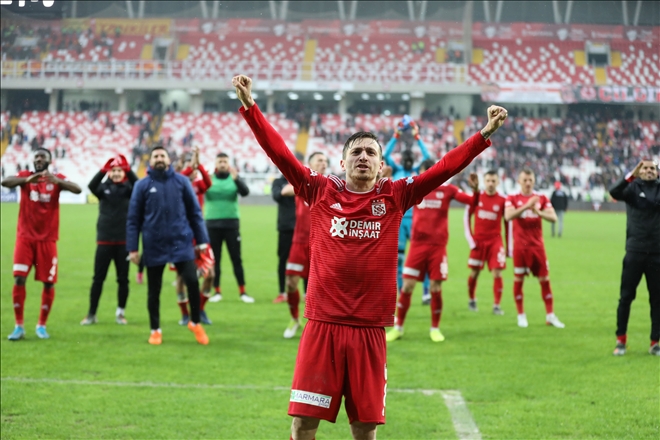 " BIRAKIP GİTMEK BANA YAKIŞMAZ"