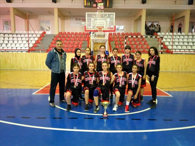BASKETBOLDA ŞAMPİYONLAR BELLİ OLDU