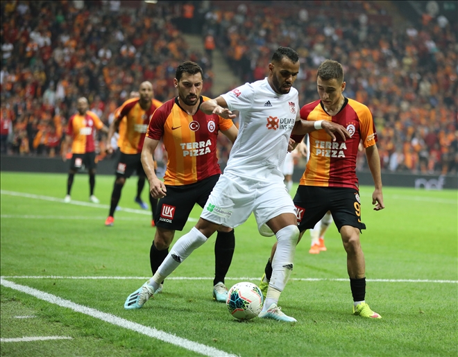 YİĞİDO BİR KEZ KIRMIZI GÖRDÜ