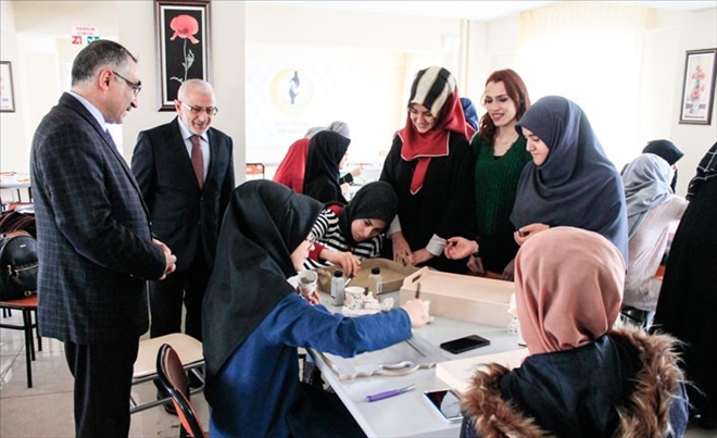 DİLİMDE KUR´AN, ELİMDE FIRÇA