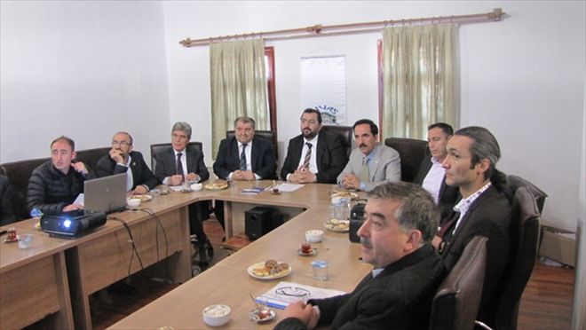 VAKIF PROJELERİNİ, KENT KONSEYİNE ANLATTI