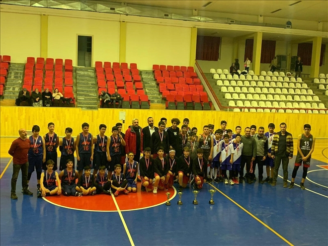 SİVAS GENÇLİKSPOR ŞAMPİYON OLDU