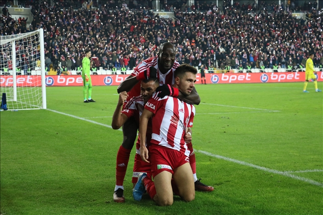 EN ASİSTÇİ EMRE KILINÇ