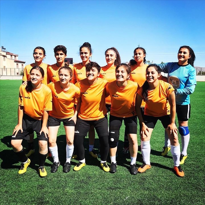 GAZİ LİSESİ DİNLENECEK