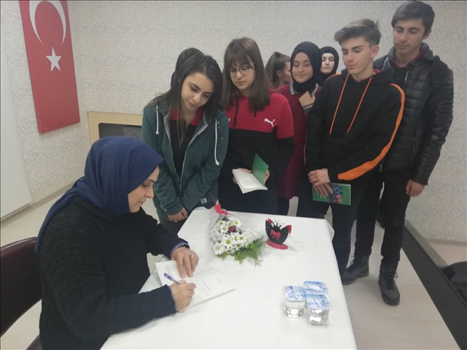 YAZAR KÖKLÜ, ÖĞRENCİLERLE BULUŞTU