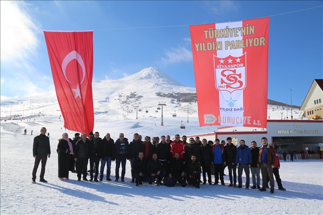 YILDIZ DAĞI PARLIYOR