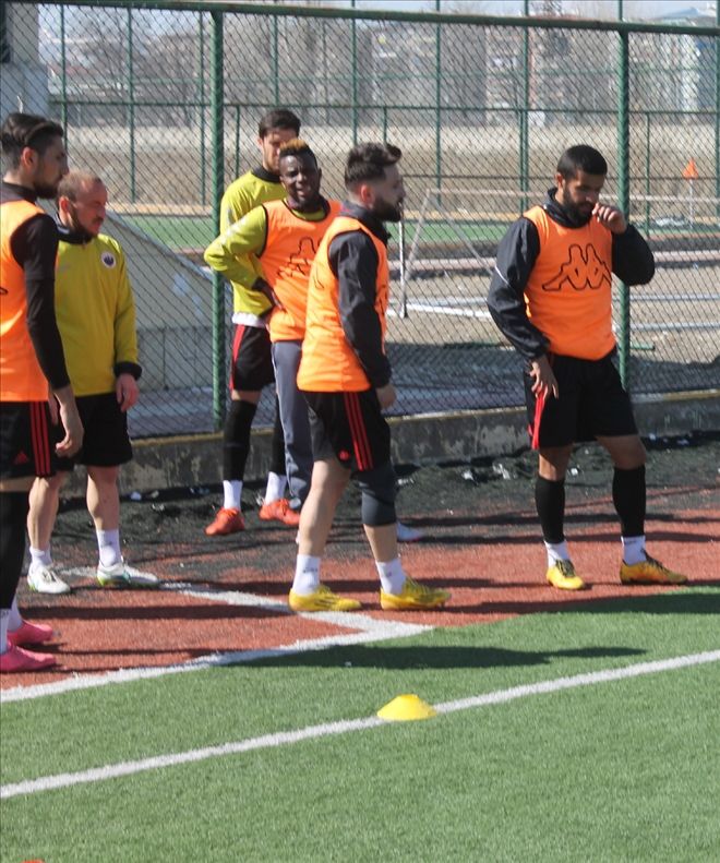 ZARA YENECEK BEKLEYECEK