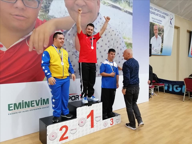 ÖZEL SPORCULAR MADALYA KAZANDI