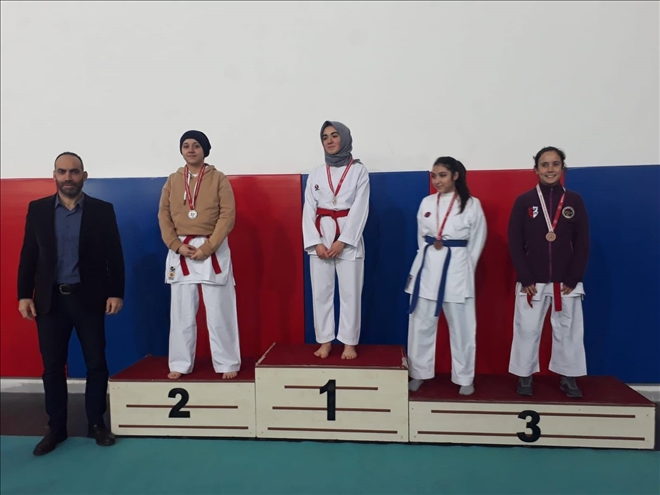 SEÇME HEYECANI YAŞANDI