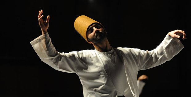 MEVLANA BUGÜN SİVAS´TA ANILIYOR