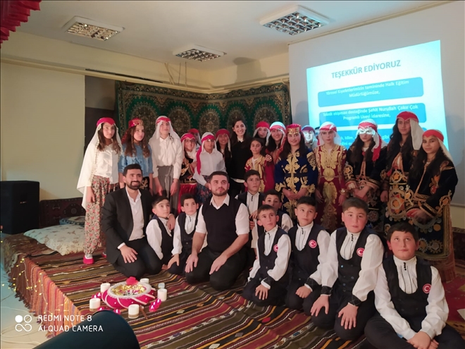 ÖĞRENCİLERDEN TÜRKÜ GECESİ (VİDEO)