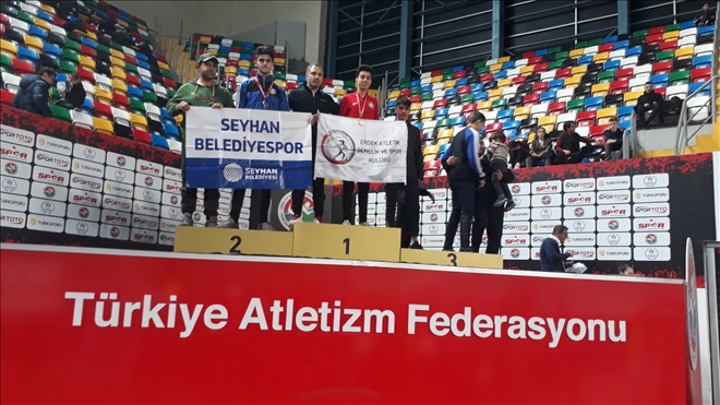 GENÇ ATLET BRONZ MADALYAYI KAPTI