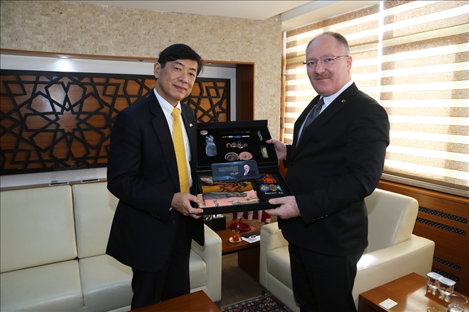 SİVASSPOR´DAN ÖVGÜYLE BAHSETTİ