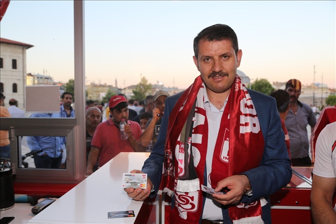 VALİ SALİH AYHAN´DAN ŞAMPİYONLUK SÖZLERİ