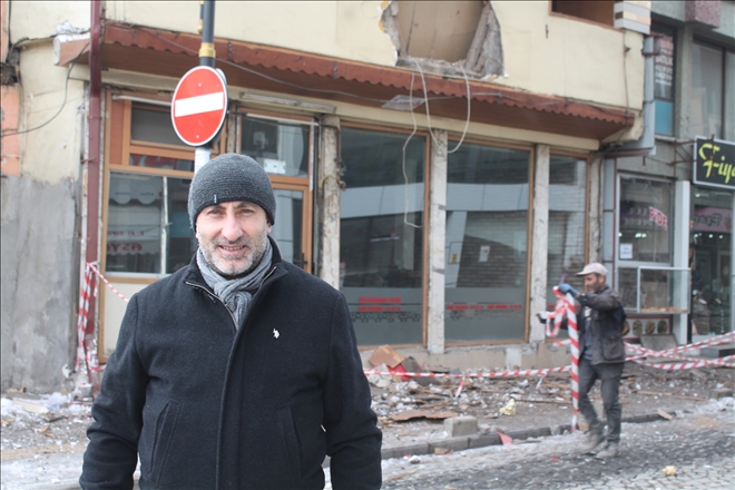 SİVASLININ 76 YILLIK ANILARI YIKILIYOR