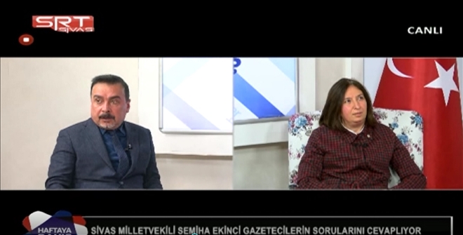 DEPREME CANLI YAYINDA YAKALANDILAR (VİDEO)