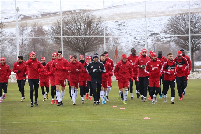 YİĞİDOLAR´DA NEŞELİ İDMAN