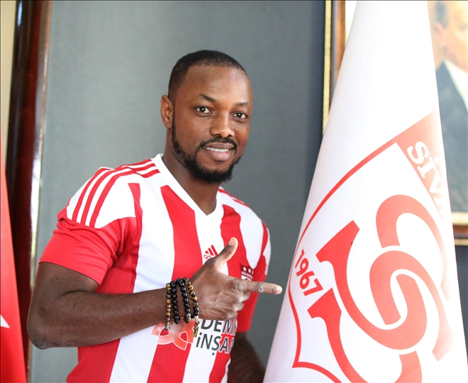TRAORE BURSASPOR´A KİRALANDI