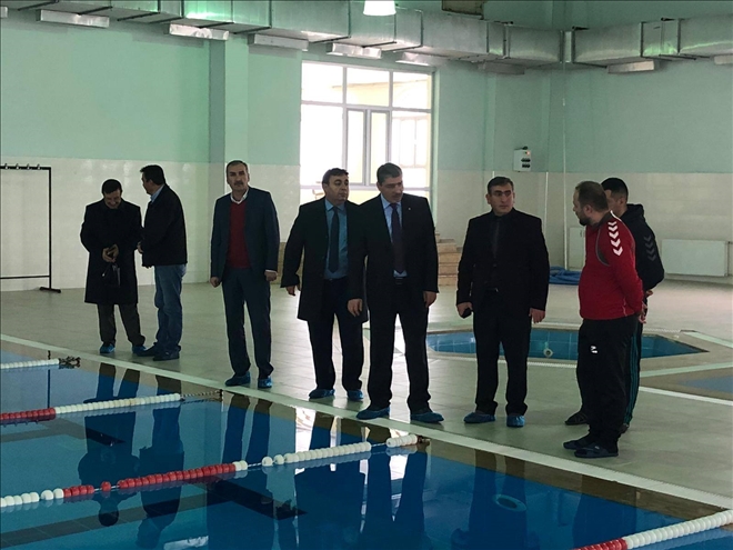 GÜRÜN´DEKİ SPOR TESİSİNİ İNCELEDİ