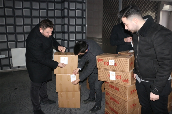 GENÇLERDEN DEPREMZEDELERE YARDIM ELİ