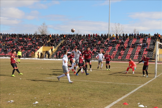 SİVAS BELEDİYESPOR´A 4´LÜK TARİFE