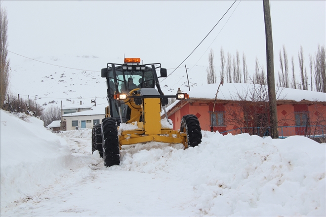 KARLA MÜCADELE EKİPLERİ İŞ BAŞINDA