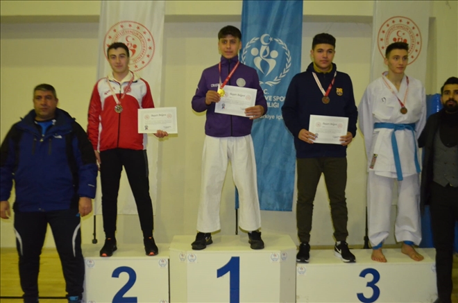 KARATECİLER DAMGASINI VURDU