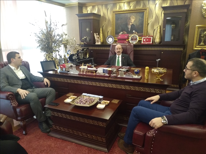 AK PARTİ´DEN DEMİRGİL´E ZİYARET