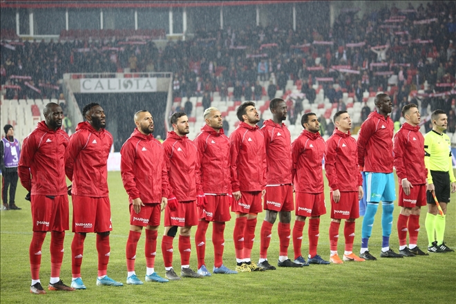 YİĞİDO DİNLENMEYE GEÇTİ