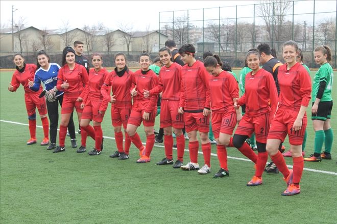 KAYSERİ´DE FIRTINA DEVAM ETTİ