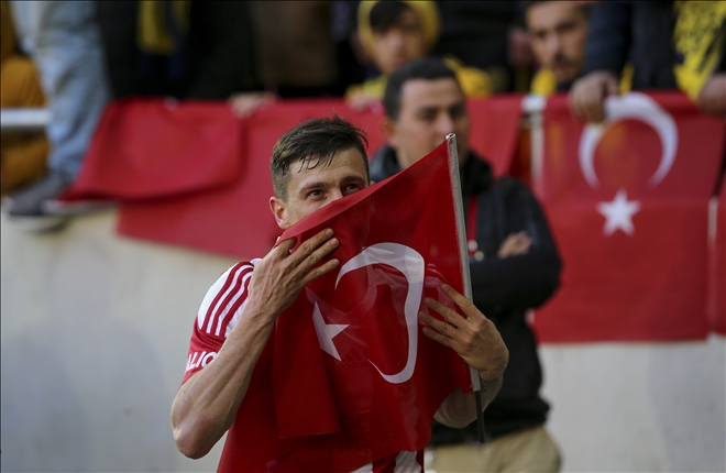 ?UTANIYORUM, MECBURUZ?