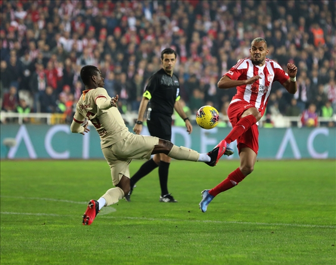 ZİRVE ADETA  ATEŞ HATTI!