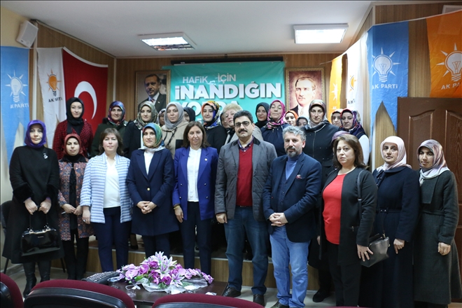 AK KADINLARA BÜYÜK İŞLER DÜŞÜYOR