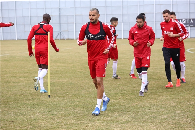 SİVASSPOR´DA 6 EKSİKLİ İDMAN