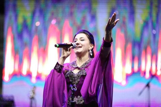 SANATIYLA SİVAS´I TEMSİL EDİYOR