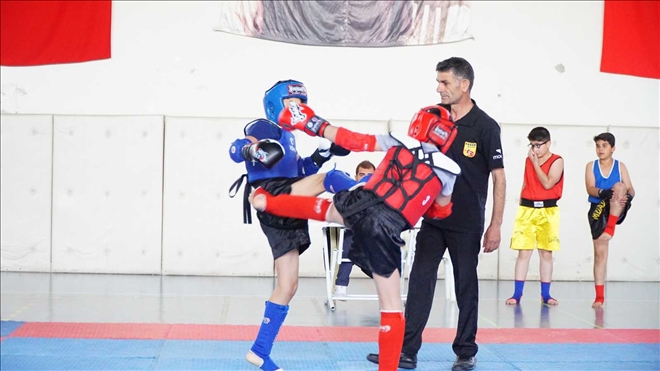 MUAY THAİ HEYECANI YARIN