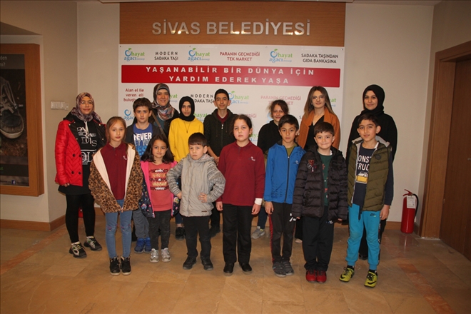 BİRİNCİLİK ÖDÜLÜNÜ BAĞIŞLADILAR