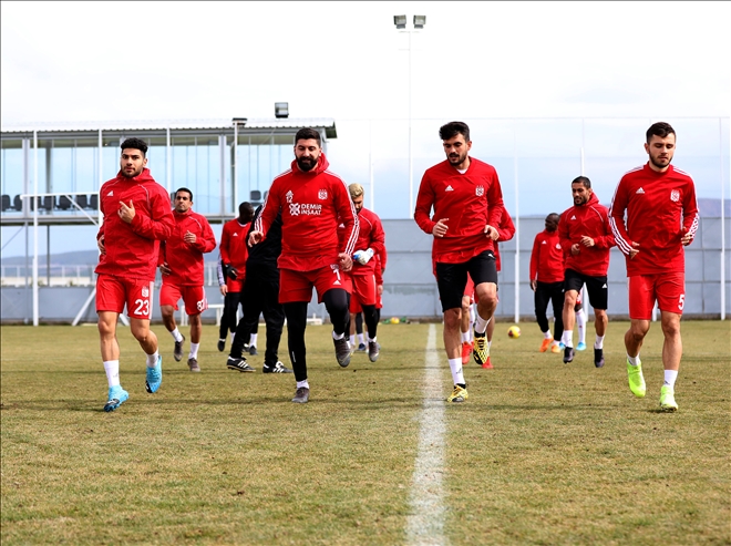 SİVASSPOR´DA VİRÜS İZNİ