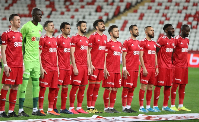 YÖNETİMDEN 2 FUTBOLCUYA RET GELDİ