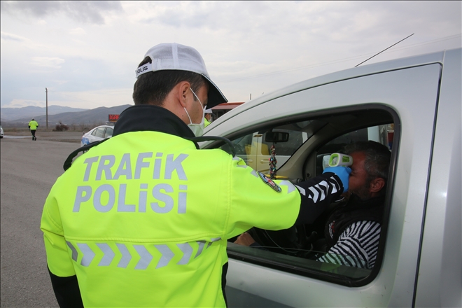 İL SINIRINDAN GEÇİŞ YAPANLAR KONTROL EDİLİYOR