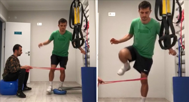 FUTBOLCULAR EVDE İDMAN YAPIYOR