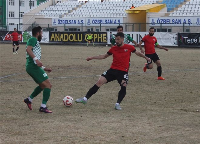 PLAY-OFF YOLUNDA ALTIN ADIM