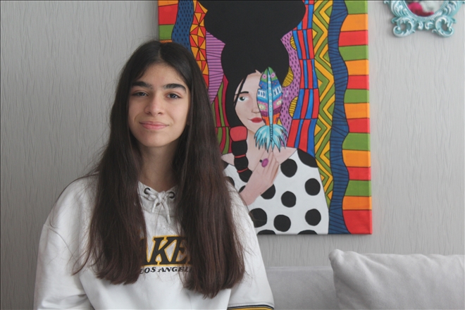 NİSA, TABLOSUNU  KAMPANYAYA BAĞIŞLADI