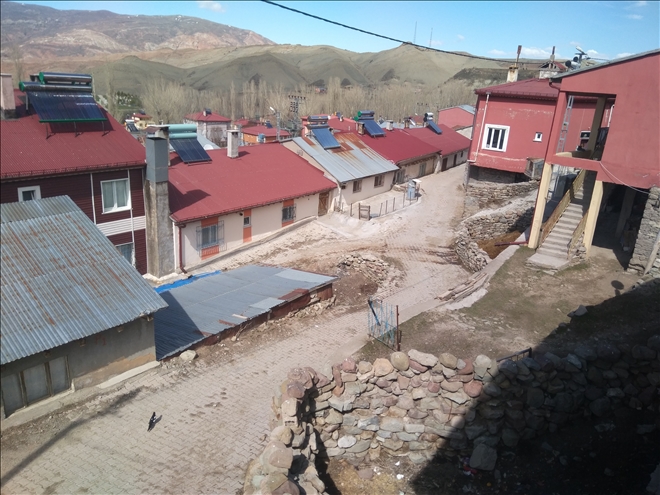 KARANTİNADAKİ KÖYDE SESSİZLİK HAKİM