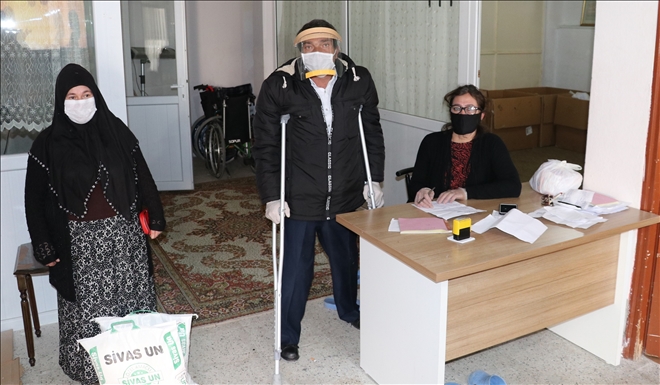 ENGELLİLER DERNEĞİNDEN ANLAMLI YARDIM