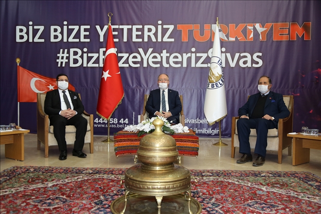 BELEDİYEDEN ESNAFA DESTEK