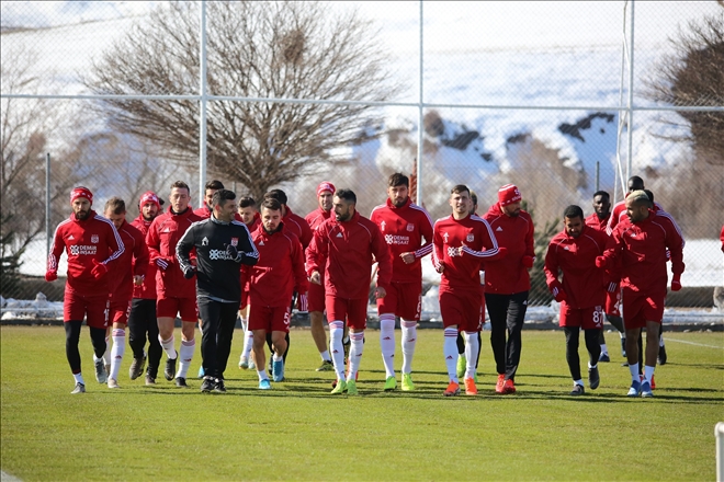 FUTBOLCULARDAN ÖRNEK DAVRANIŞ