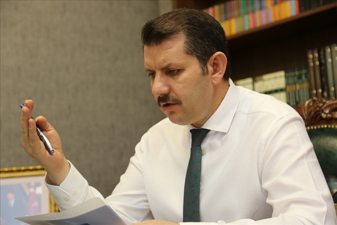 VALİ AYHAN: ?BU SIRADAN BİR SALGIN DEĞİL´